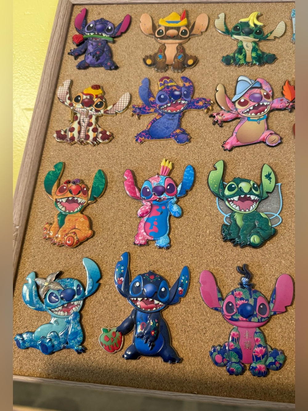 Like new Stitch Crashes complete pin set